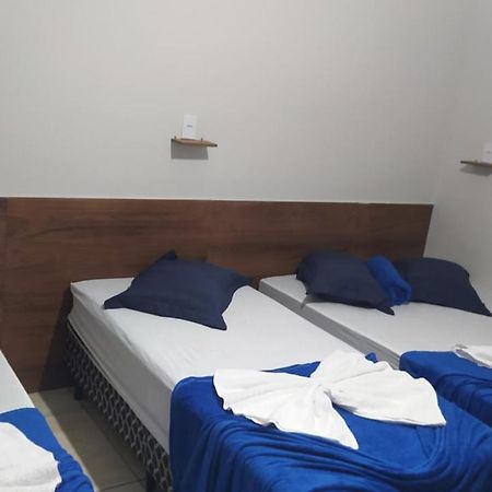 Pousada Quarto Com Frigobar,Ar E Garagem Gratuita อาปาเรซีดา ภายนอก รูปภาพ