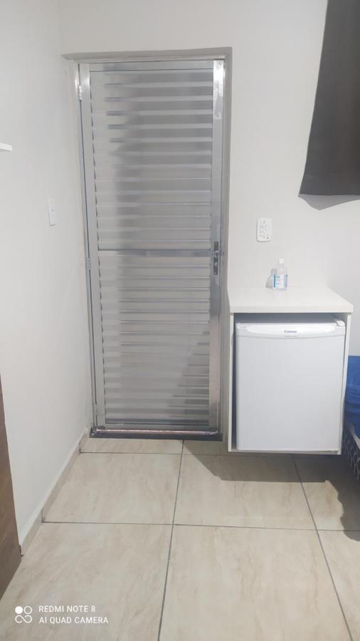 Pousada Quarto Com Frigobar,Ar E Garagem Gratuita อาปาเรซีดา ภายนอก รูปภาพ